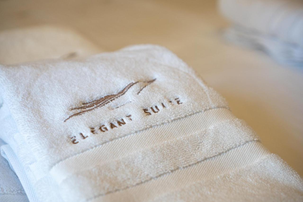 Elegant Suite - Pireus Exteriör bild