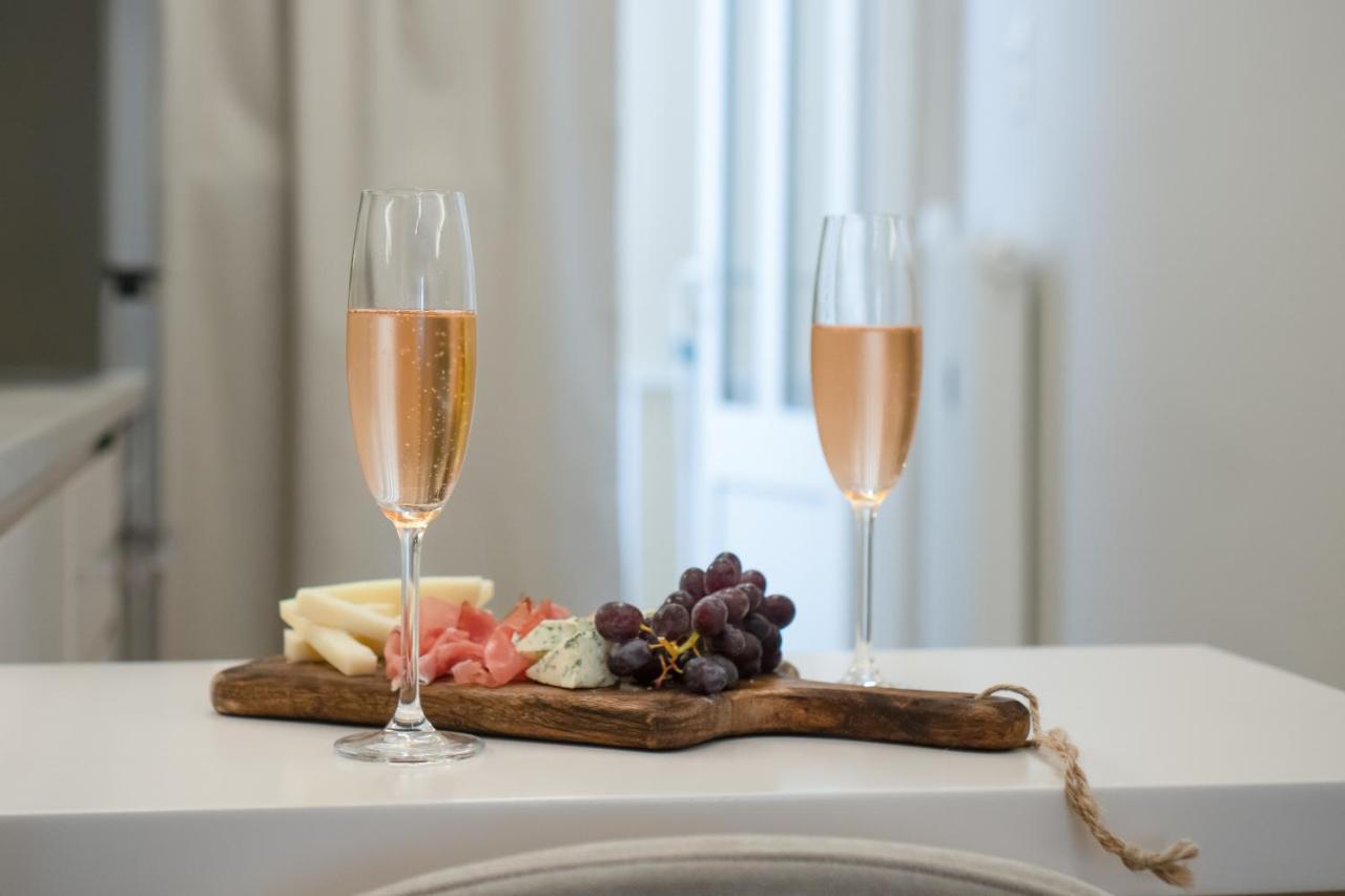 Elegant Suite - Pireus Exteriör bild
